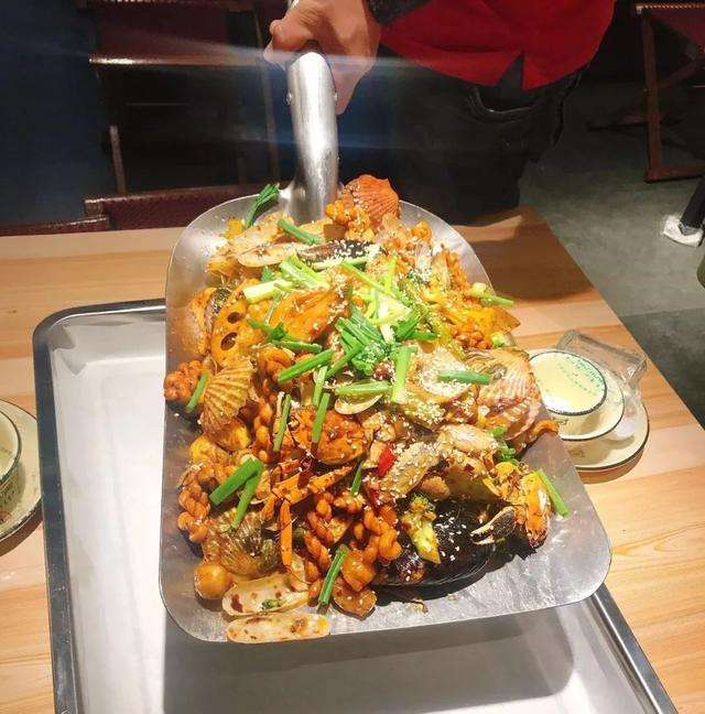 淇滨手抓海鲜加盟
